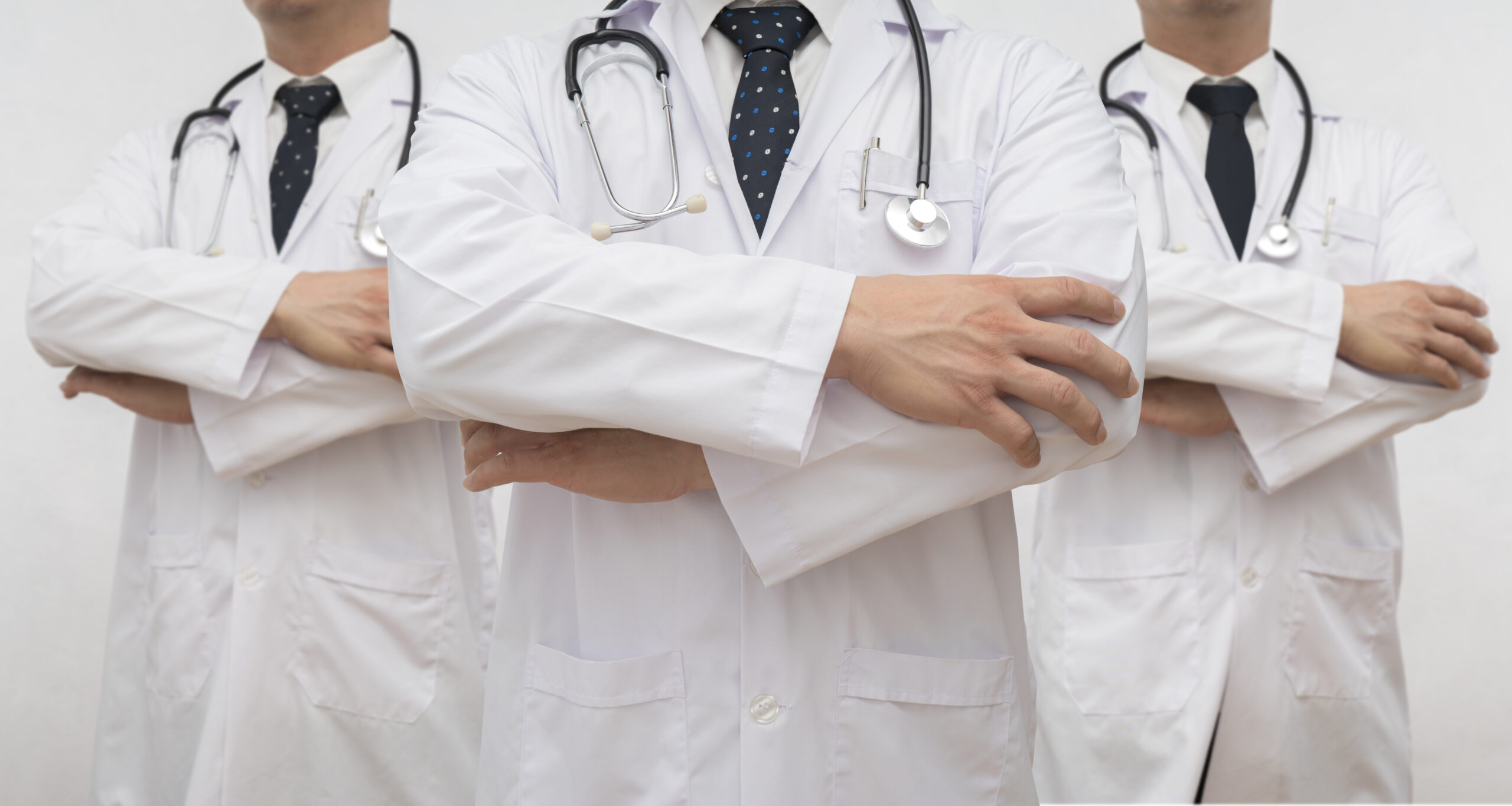 Especialistas que participan en la interpretación de estudios de Medicina Nuclear e Imagen
